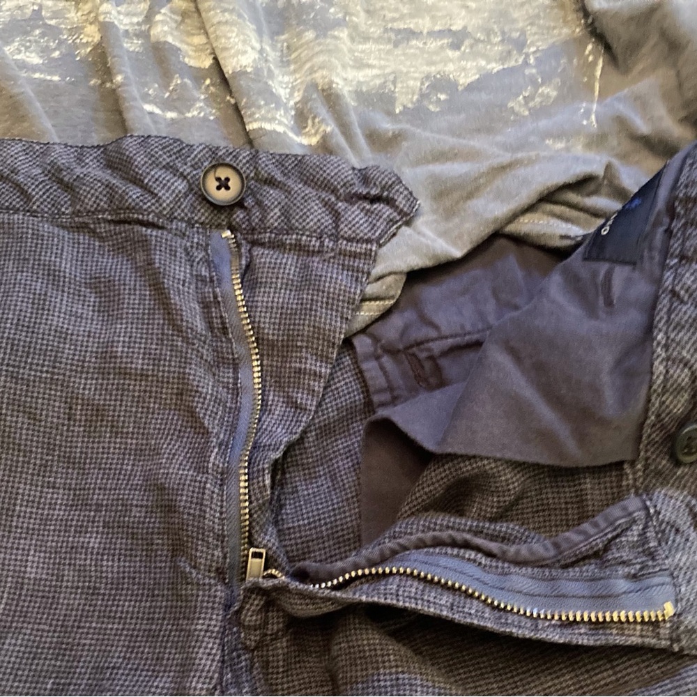 Toscana indigo linen flat front shorts two side slit pockets two back pockets